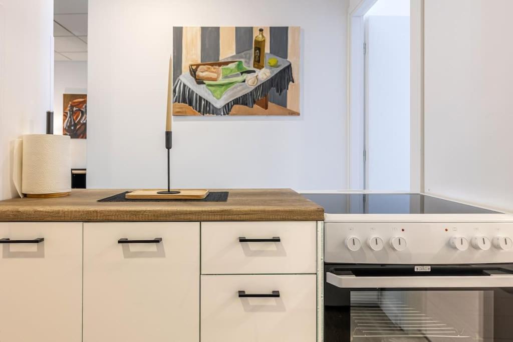 Maricool Minimal Spacious Downtown Loft كاندية المظهر الخارجي الصورة